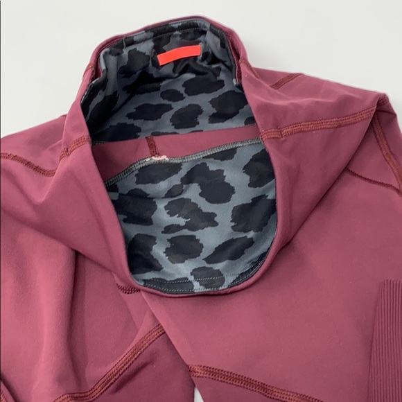 Lululemon SoulCycle Camo Wine Rebel Runner Crop 2 - Picture 4 of 5